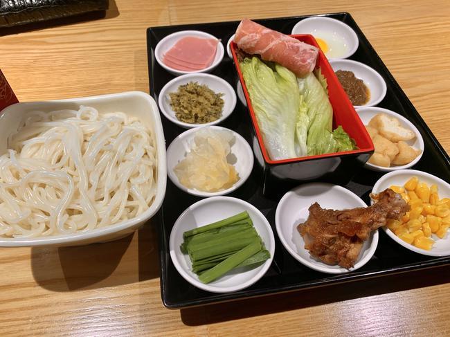 過(guò)橋米線加盟品牌為什么受眾多加盟商信任？